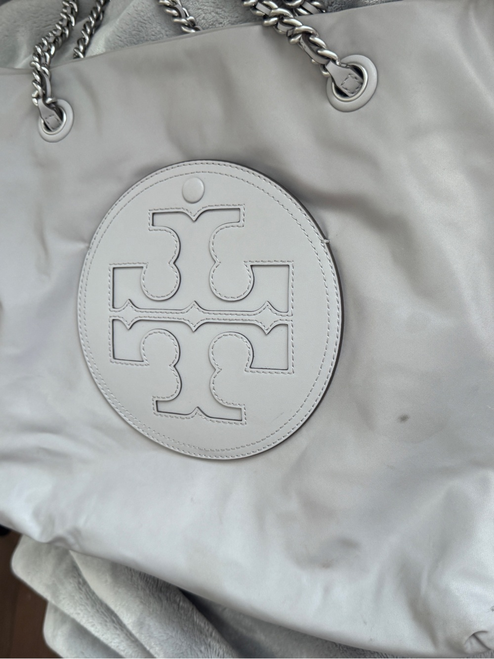 Tory Burch Ella Chain Light Gray Logo Tote with clasp closure